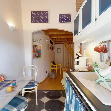 La Porta Rossa Apartment